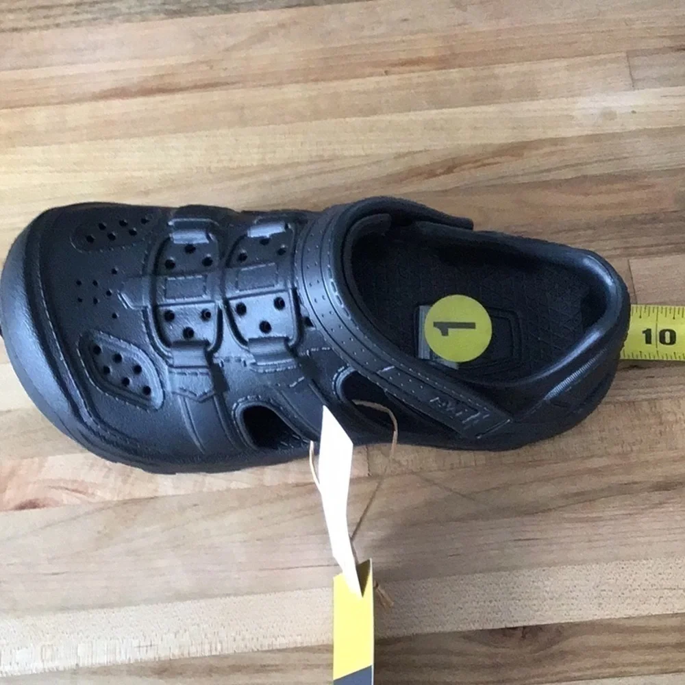 NWT Teva Omnium Drift water shoes. Little boy size 1.
